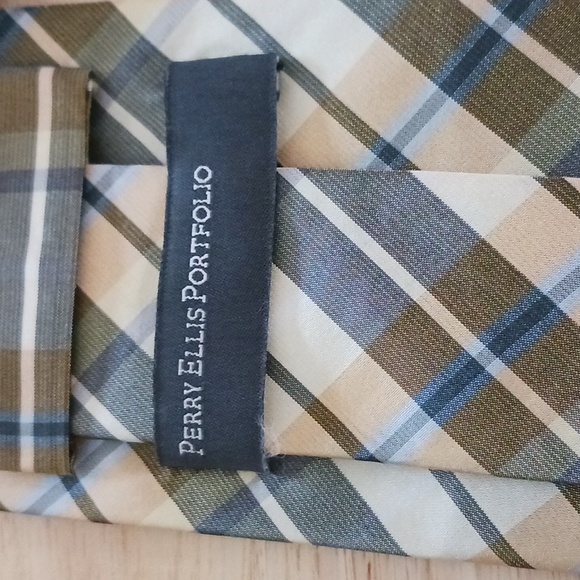 Perry Ellis Portfolio men's tie Blue Cream Green Gray light Peach color 💯 silk - Picture 3 of 4